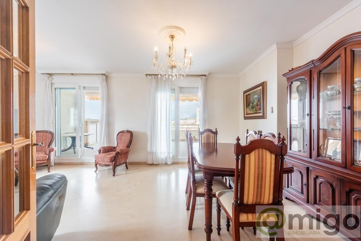 For sale of penthouse in Marbella