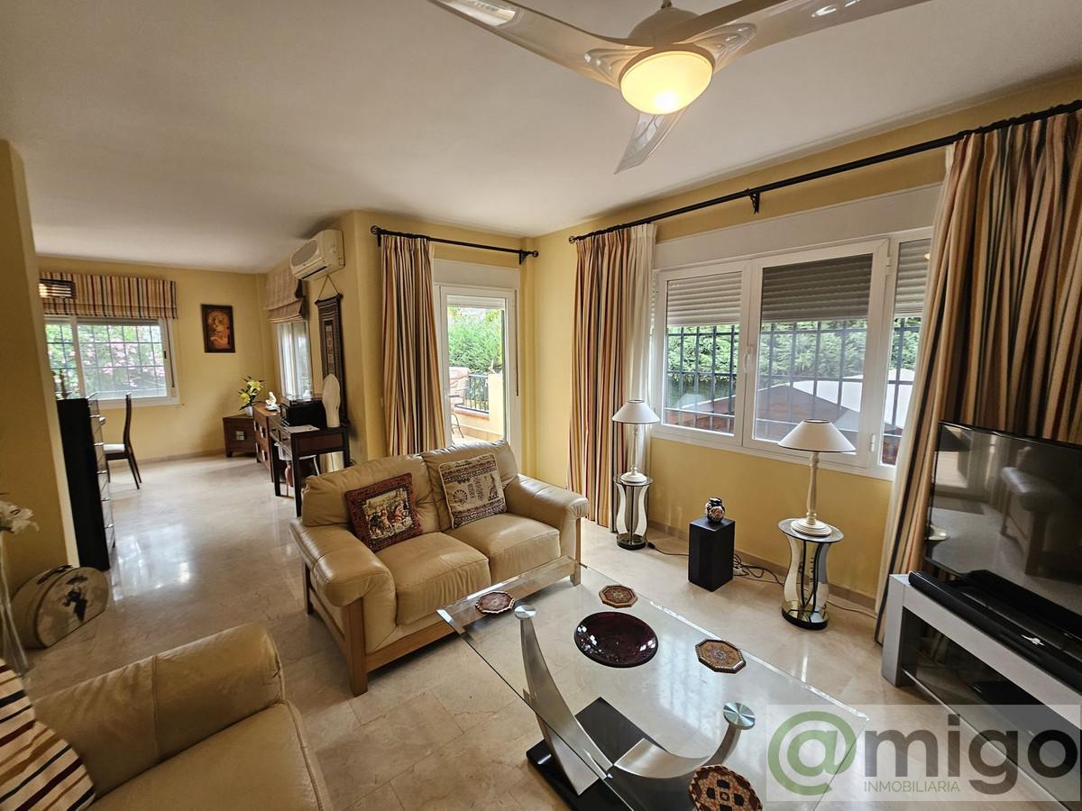 For sale of apartment in Riviera del Sol