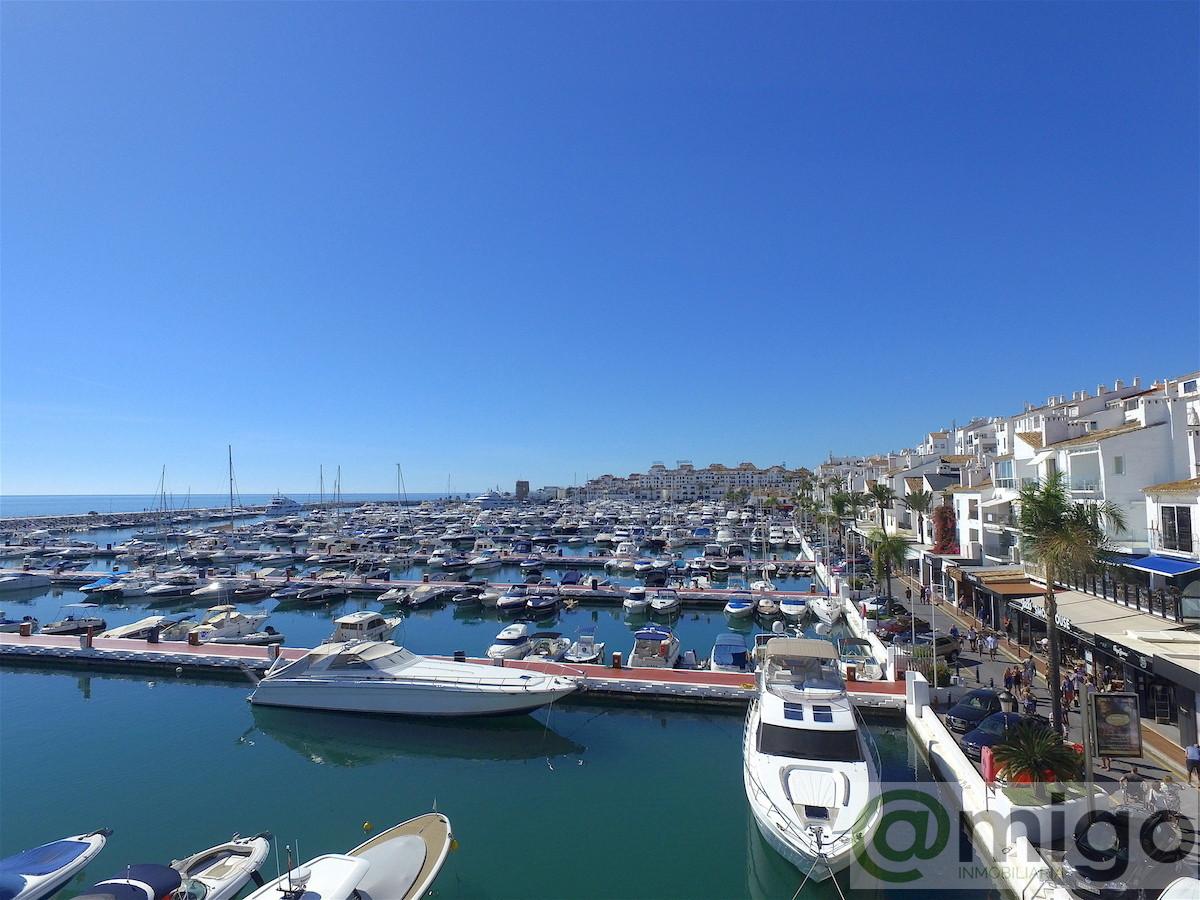 For sale of apartment in Marbella