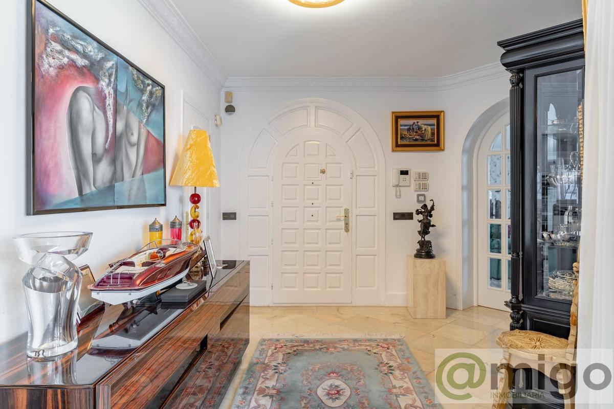 For sale of villa in Marbella