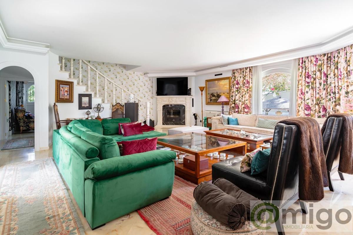 For sale of villa in Marbella