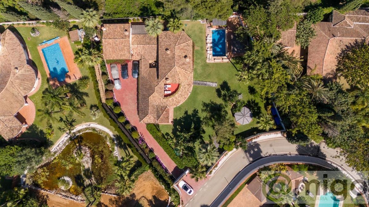For sale of villa in Marbella