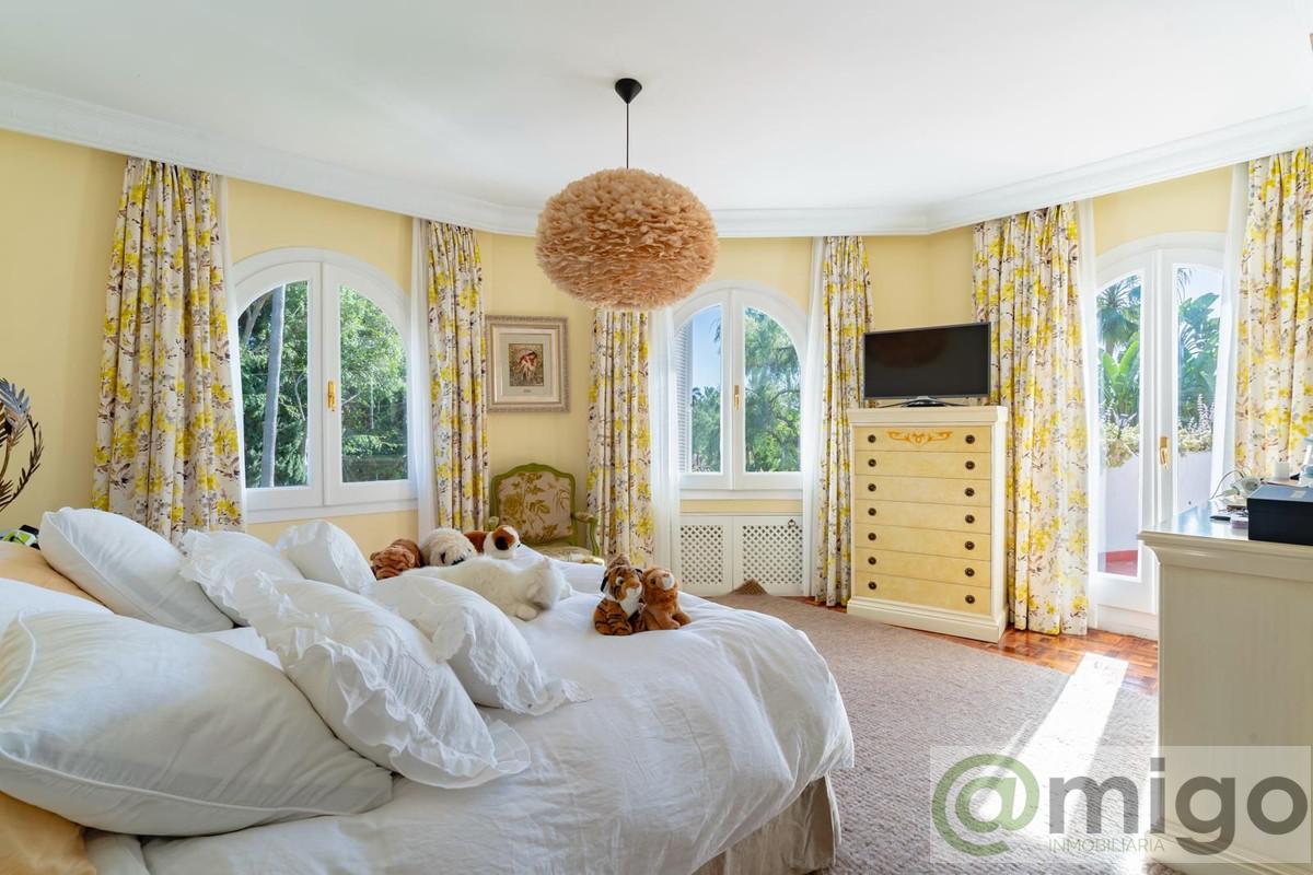 For sale of villa in Marbella