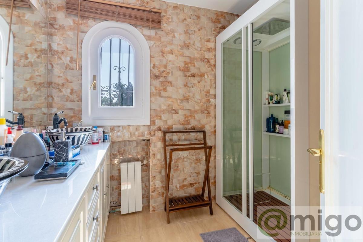 For sale of villa in Marbella