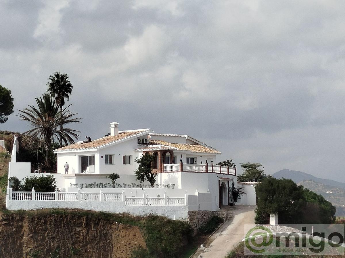 For sale of villa in Mijas Costa