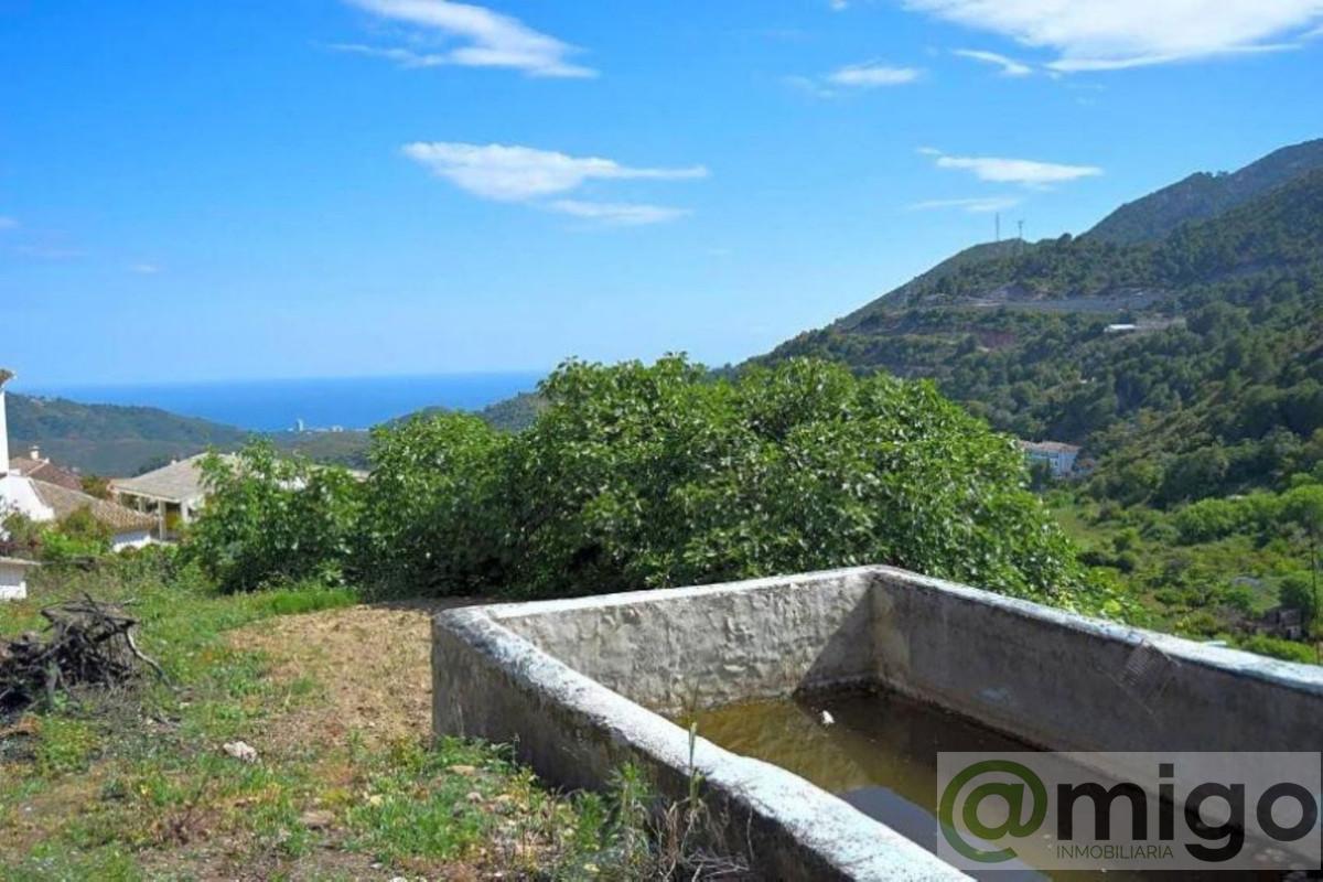 For sale of land in Marbella