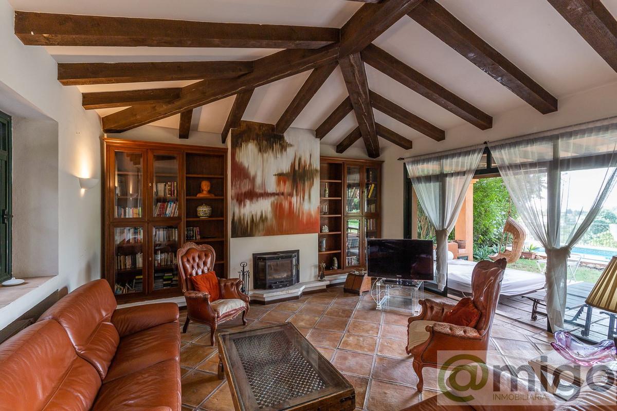 Venta de villa en Calahonda