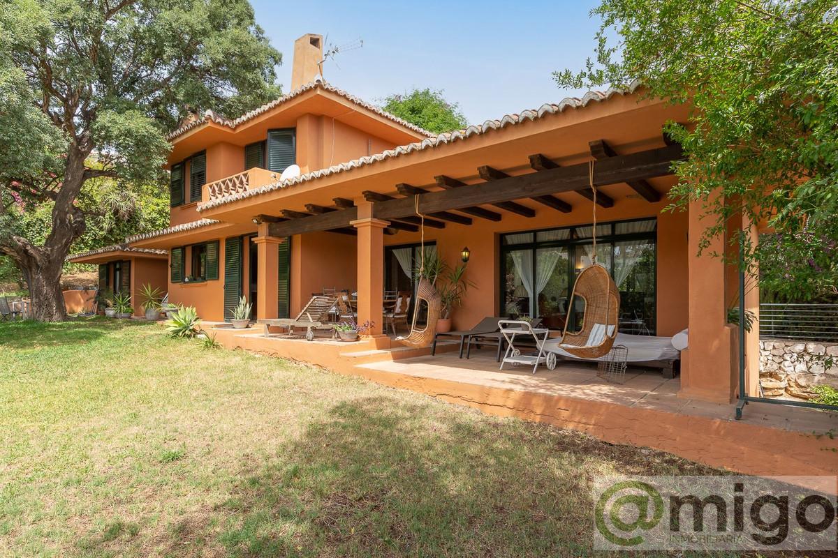 Venta de villa en Calahonda