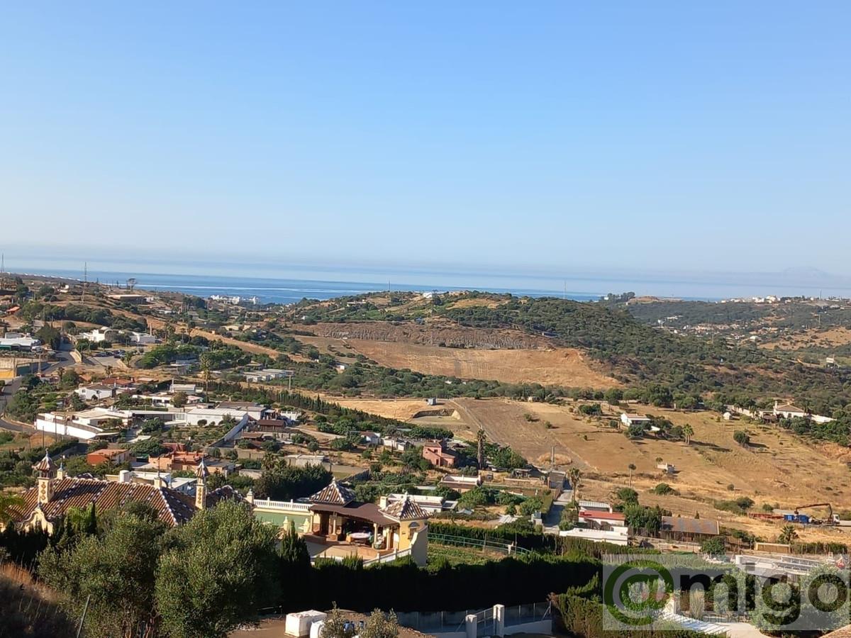 For sale of land in Estepona