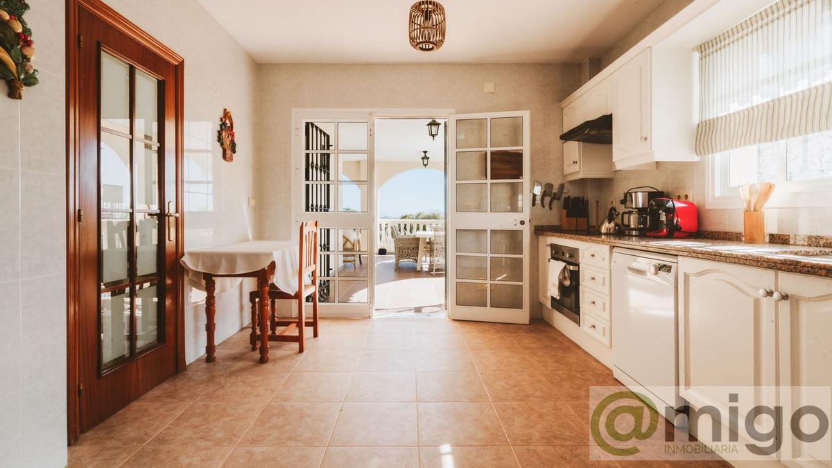 Venta de villa en Marbesa