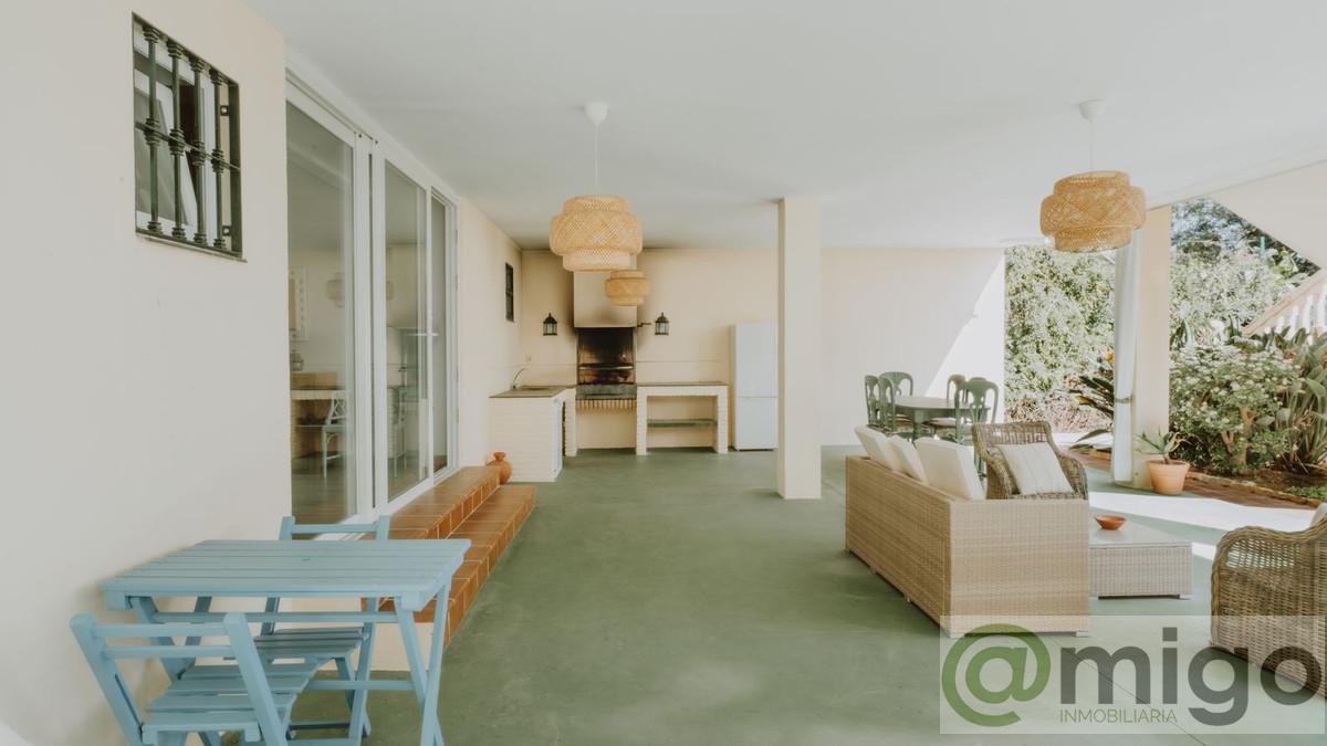 Venta de villa en Marbesa