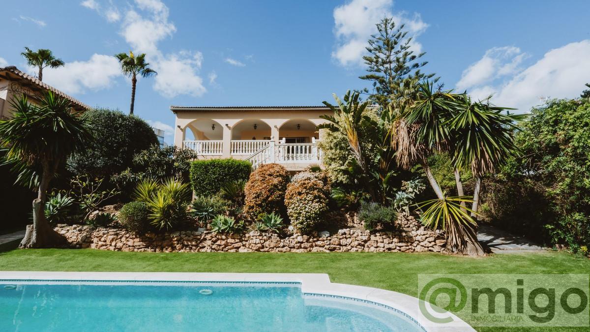 Venta de villa en Marbesa