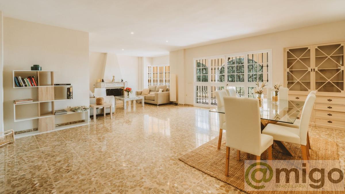 Venta de villa en Marbesa