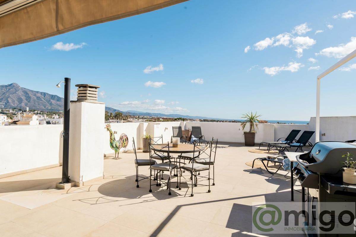 For sale of penthouse in Marbella