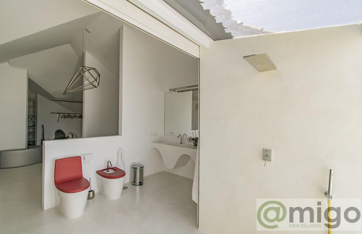 For sale of penthouse in Marbella