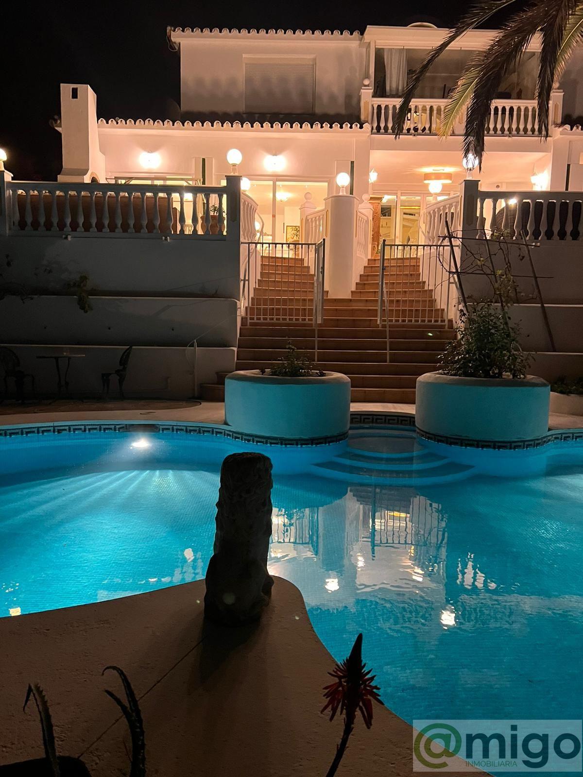 Venta de villa en Riviera del Sol