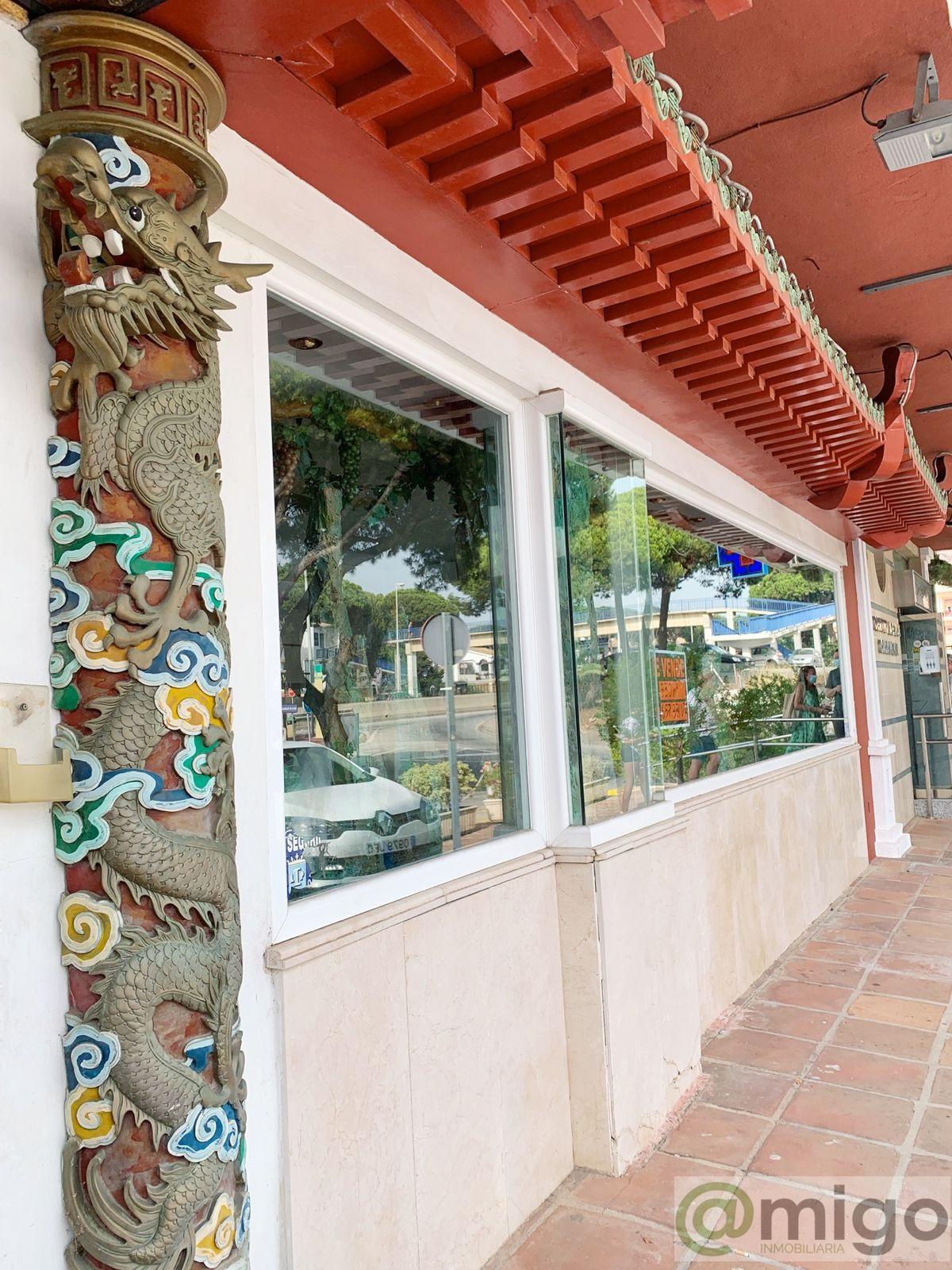 Venta de local en Calahonda