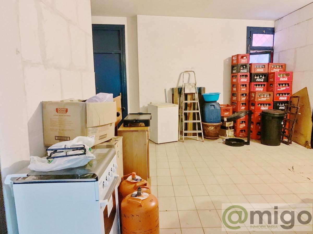 Venta de local en Calahonda