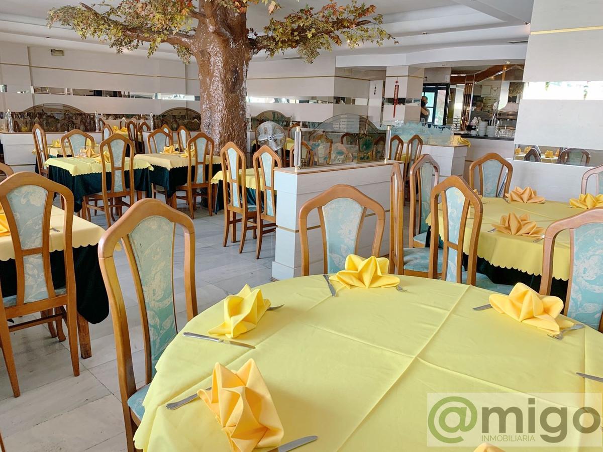 Venta de local en Calahonda