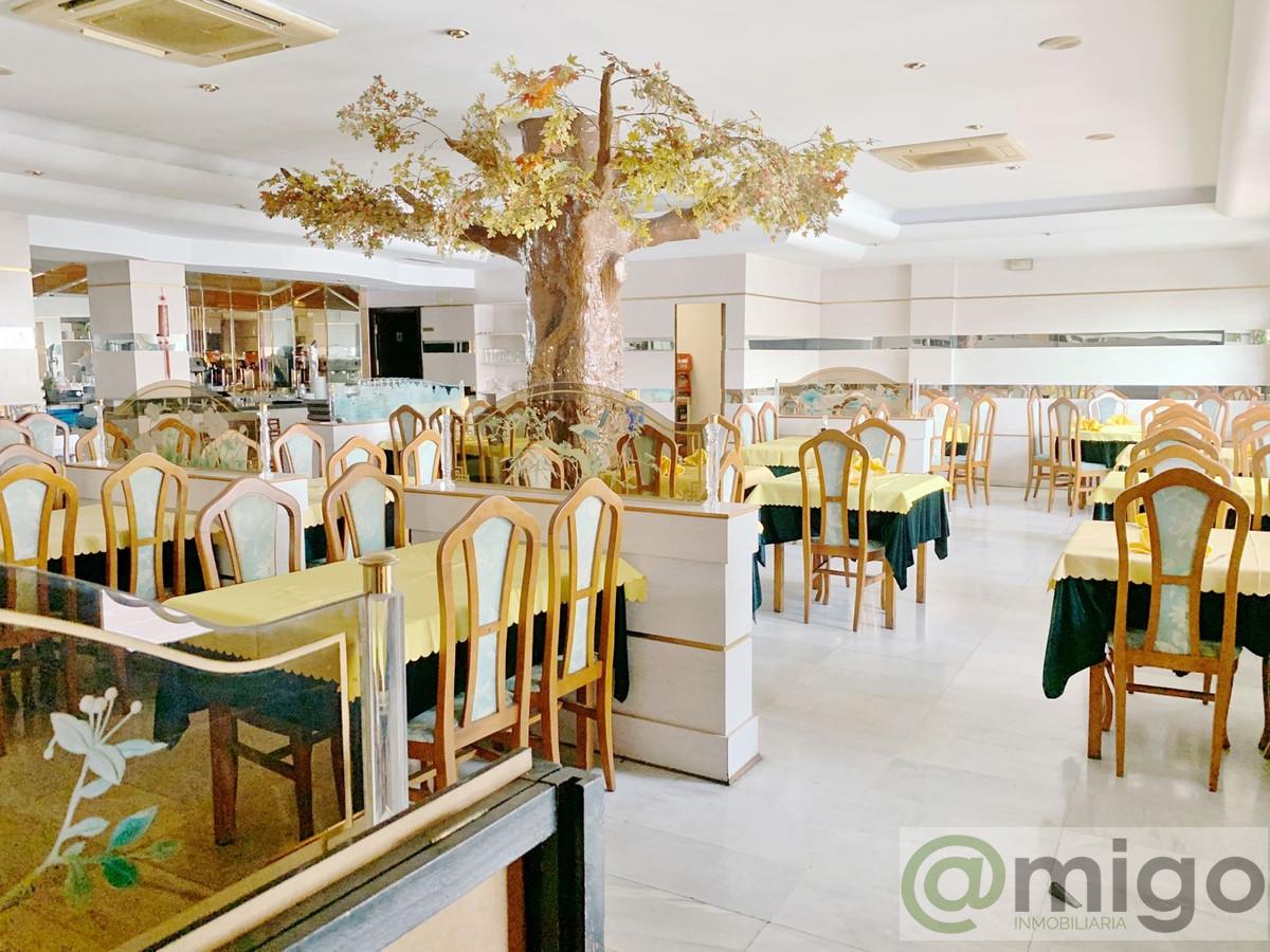 Venta de local en Calahonda