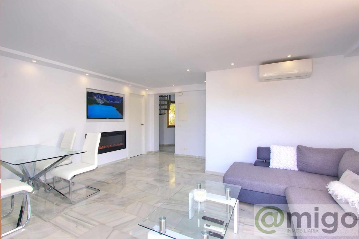 For sale of penthouse in Marbella