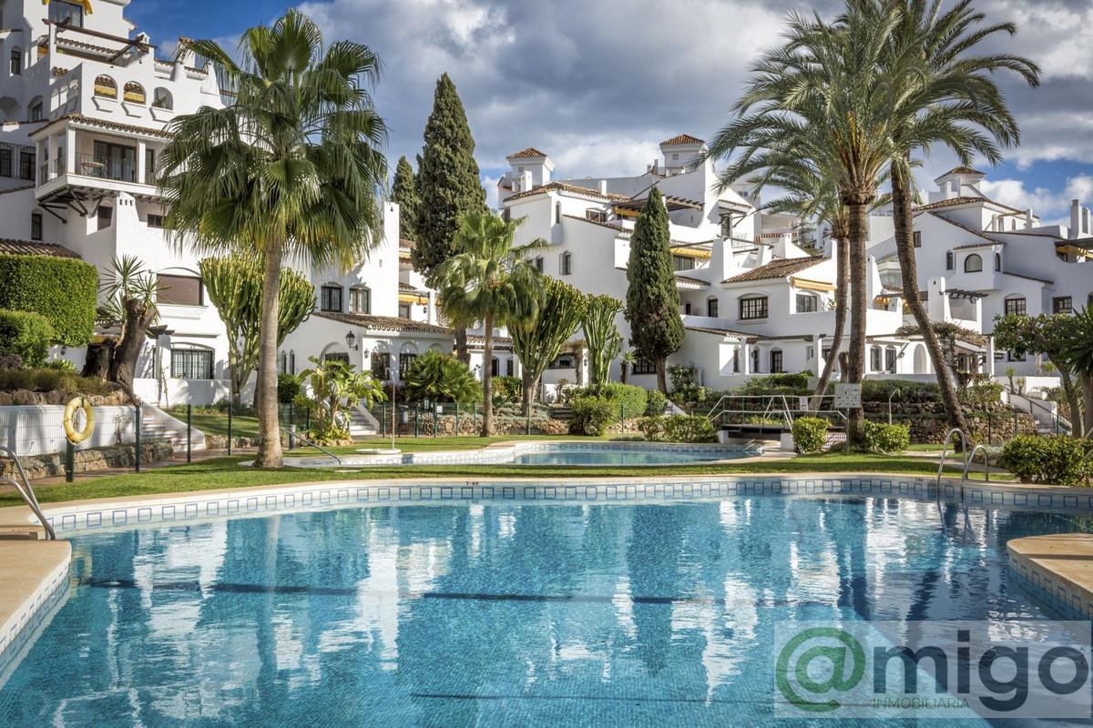For sale of apartment in Marbella
