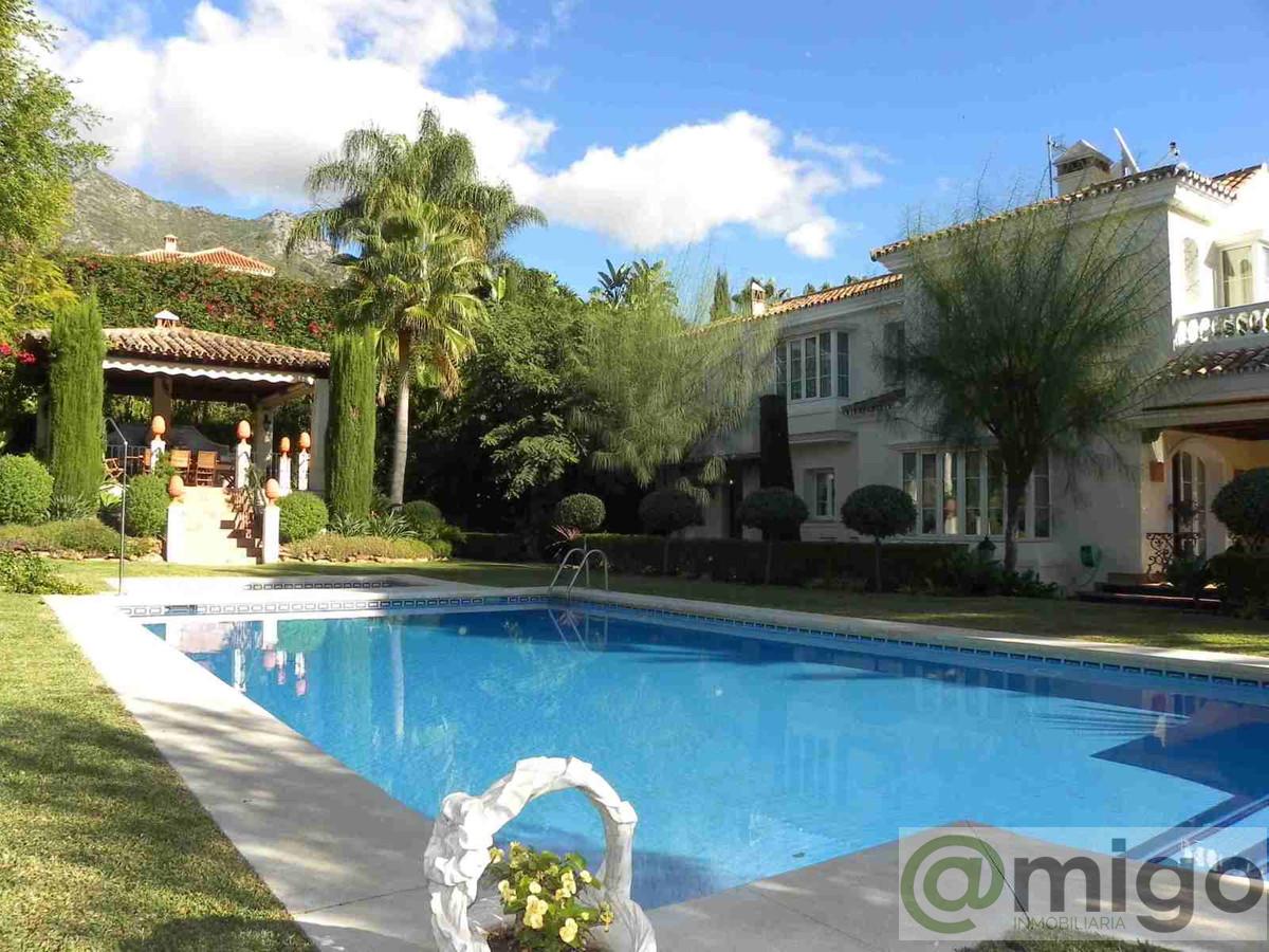 For sale of villa in Marbella