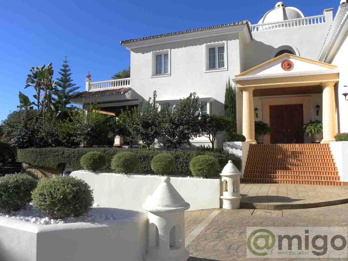 For sale of villa in Marbella