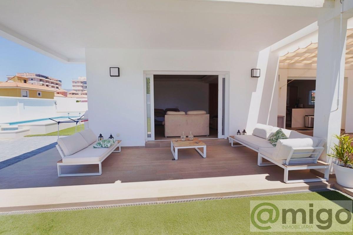 Venta de villa en Manilva