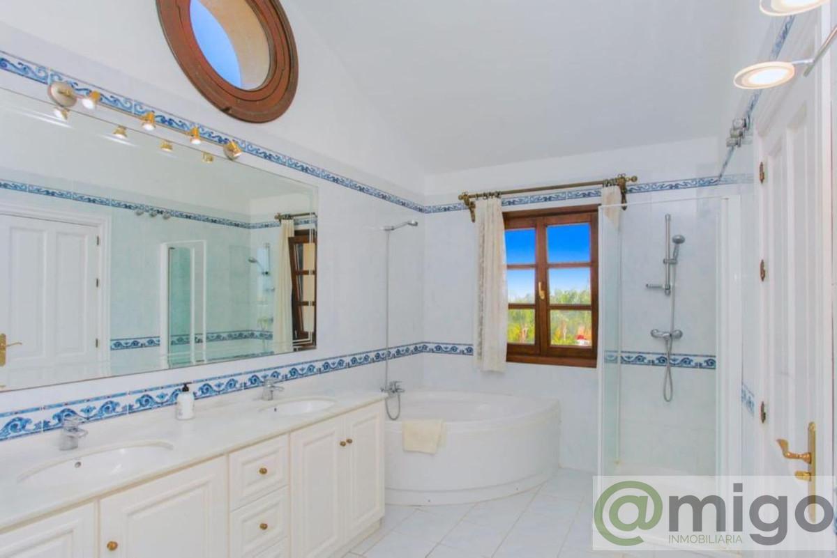 For sale of villa in Cancelada