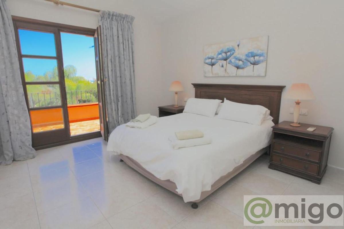 For sale of villa in Cancelada