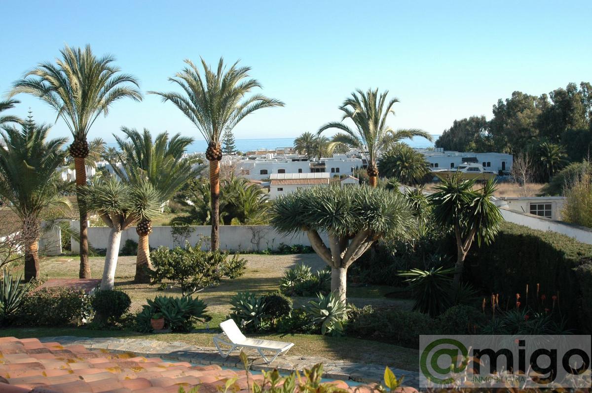 Venta de villa en Estepona