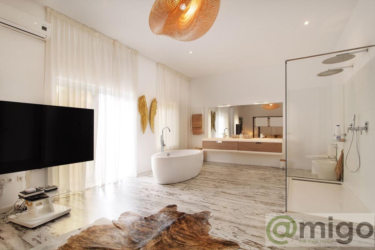 Venta de villa en Atalaya