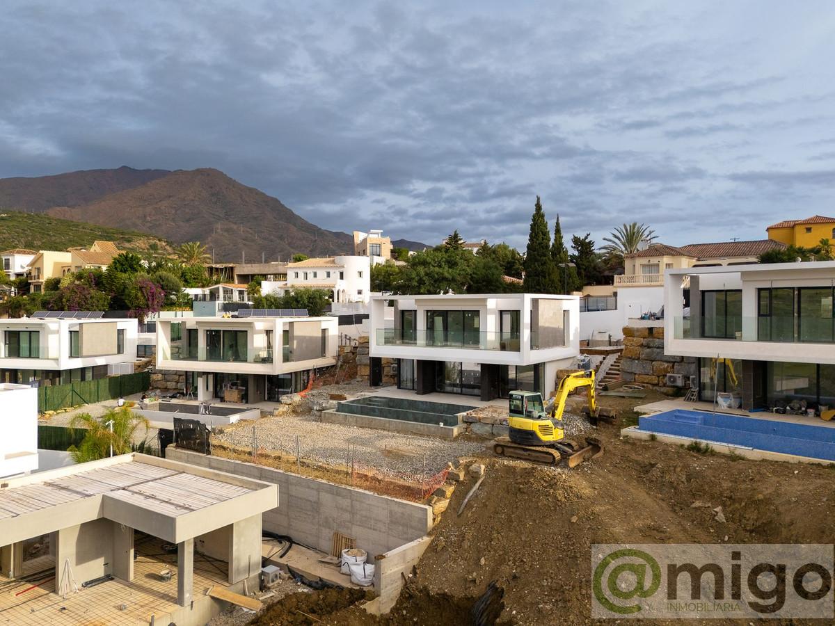 Venta de villa en Valle Romano