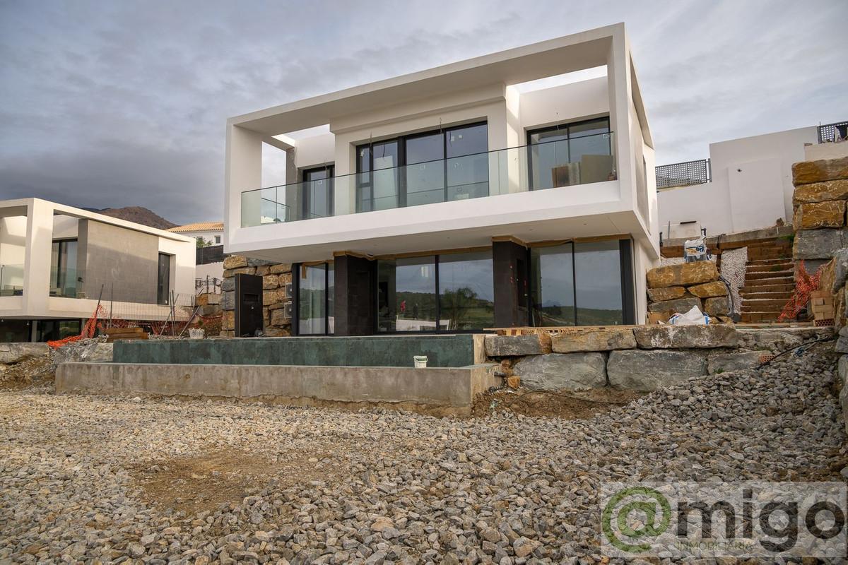 Venta de villa en Valle Romano