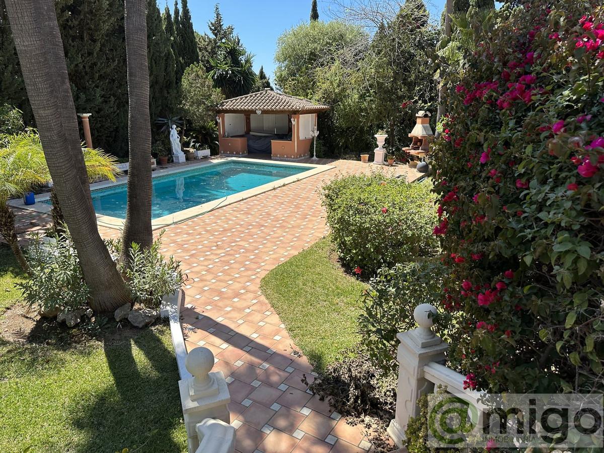 For sale of villa in Marbella