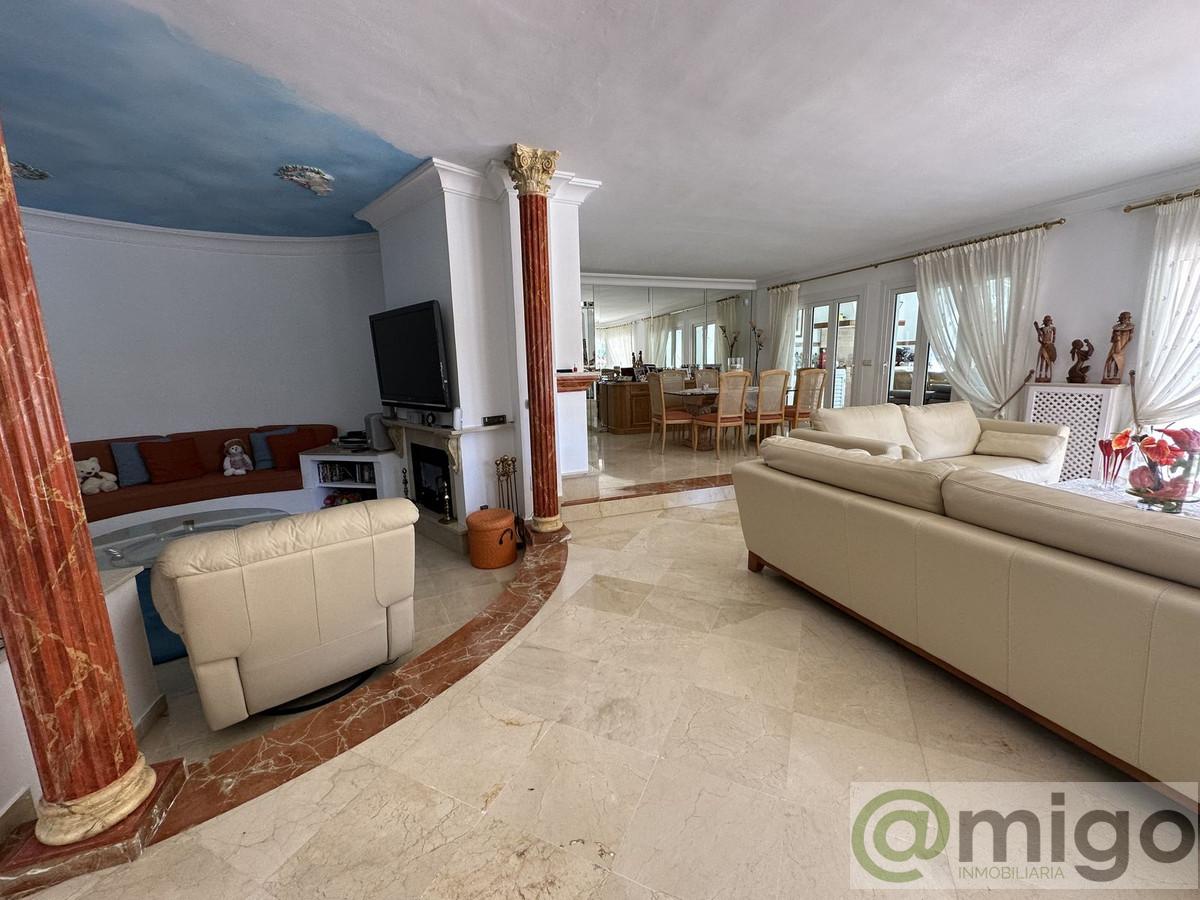 For sale of villa in Marbella