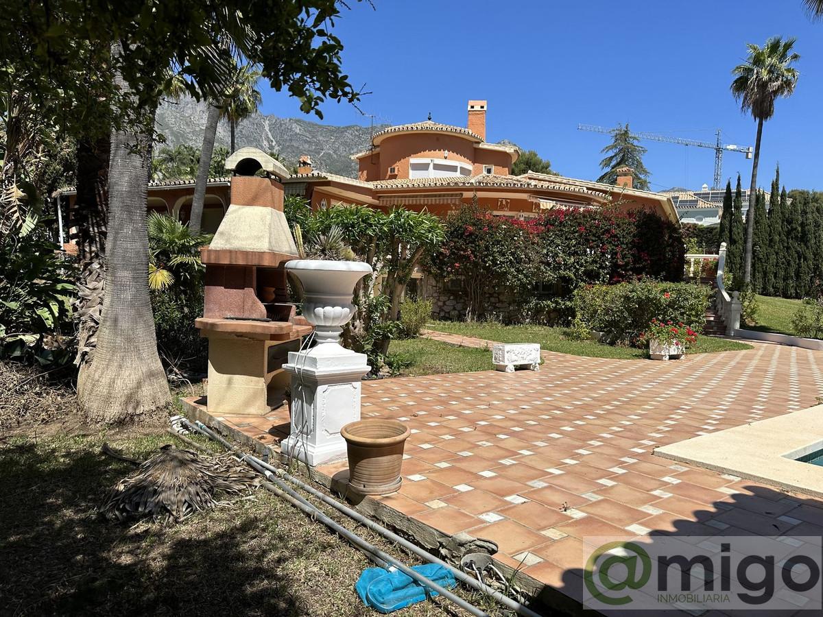 For sale of villa in Marbella