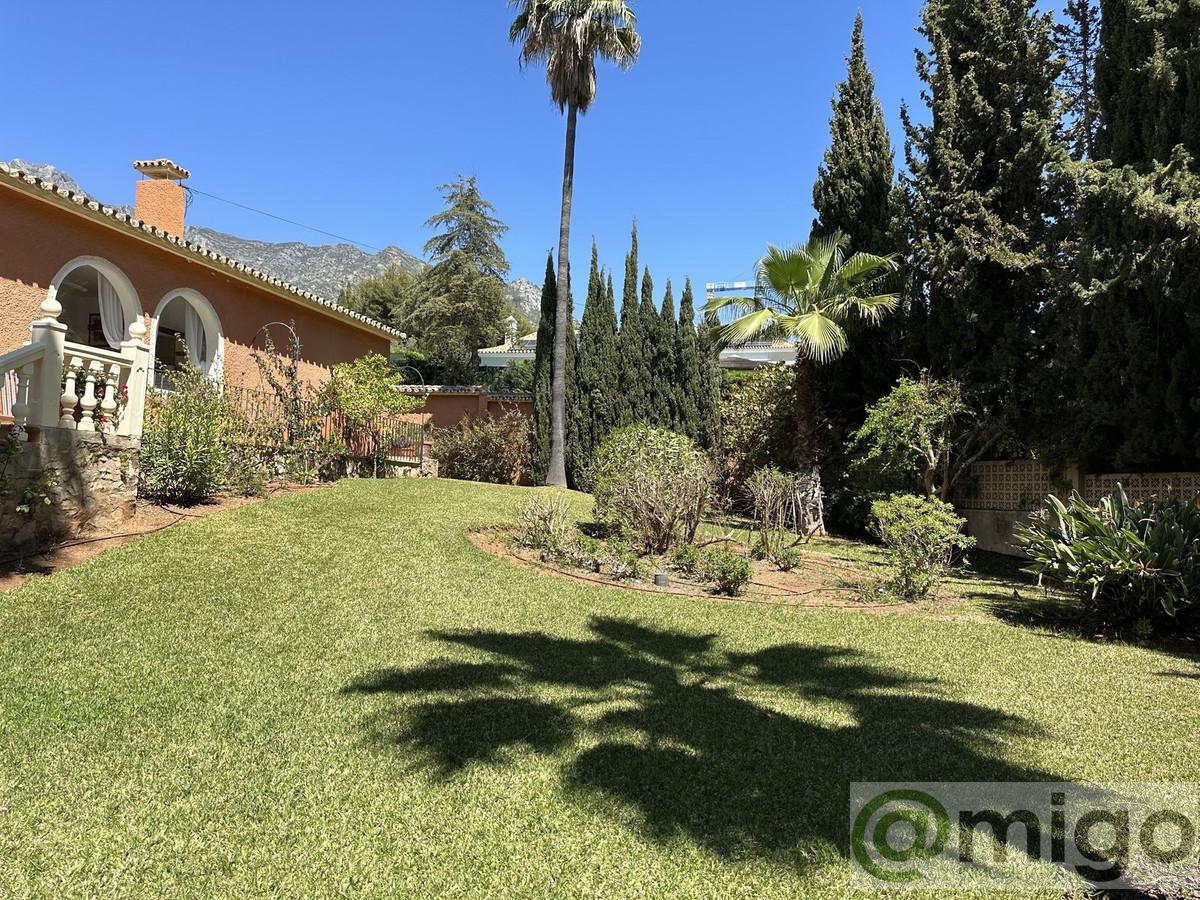 For sale of villa in Marbella