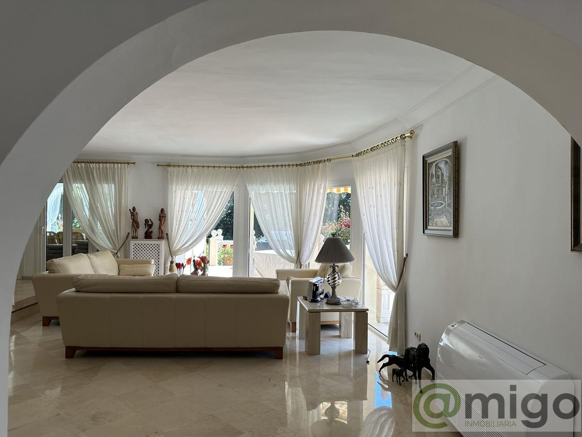 For sale of villa in Marbella