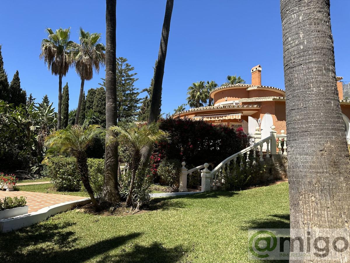 For sale of villa in Marbella
