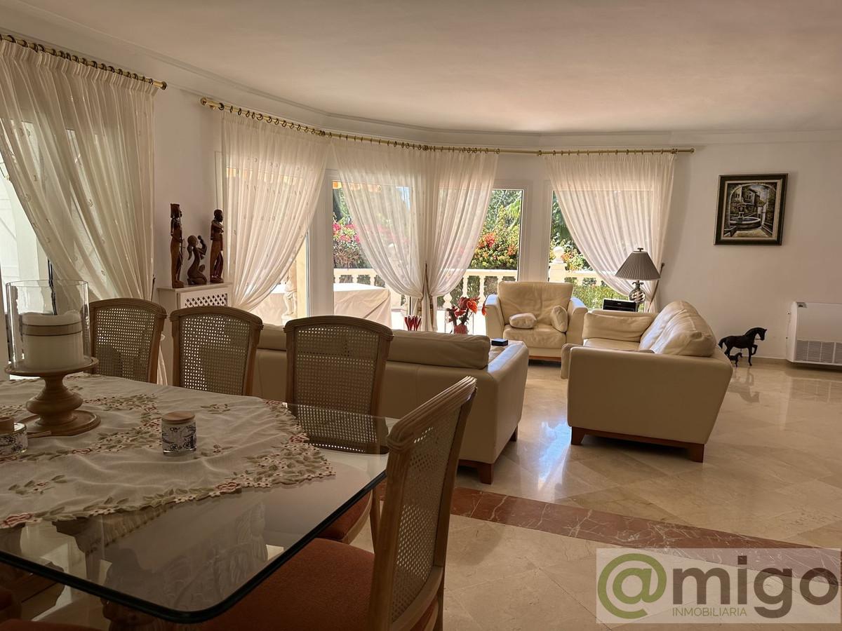 For sale of villa in Marbella