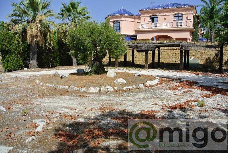 Venta de terreno en Aloha