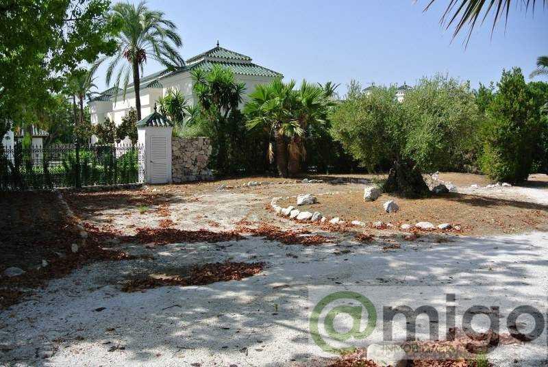 Venta de terreno en Aloha