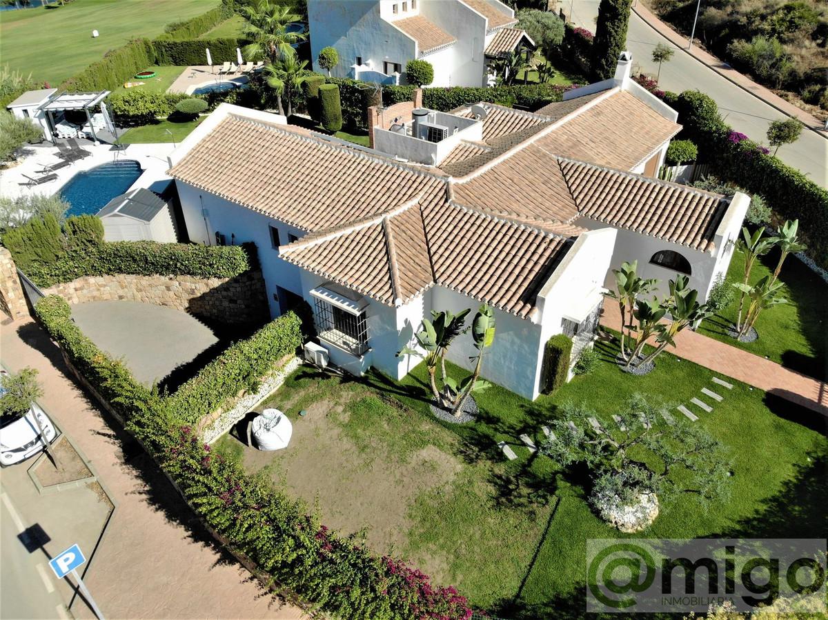 Venta de villa en Cerros del Aguila