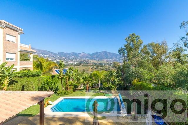 Venta de villa en Campo Mijas
