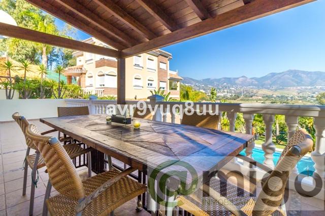 Venta de villa en Campo Mijas