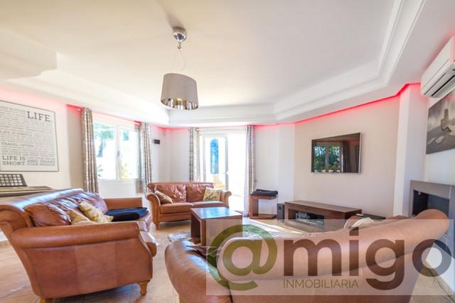 Venta de villa en Campo Mijas