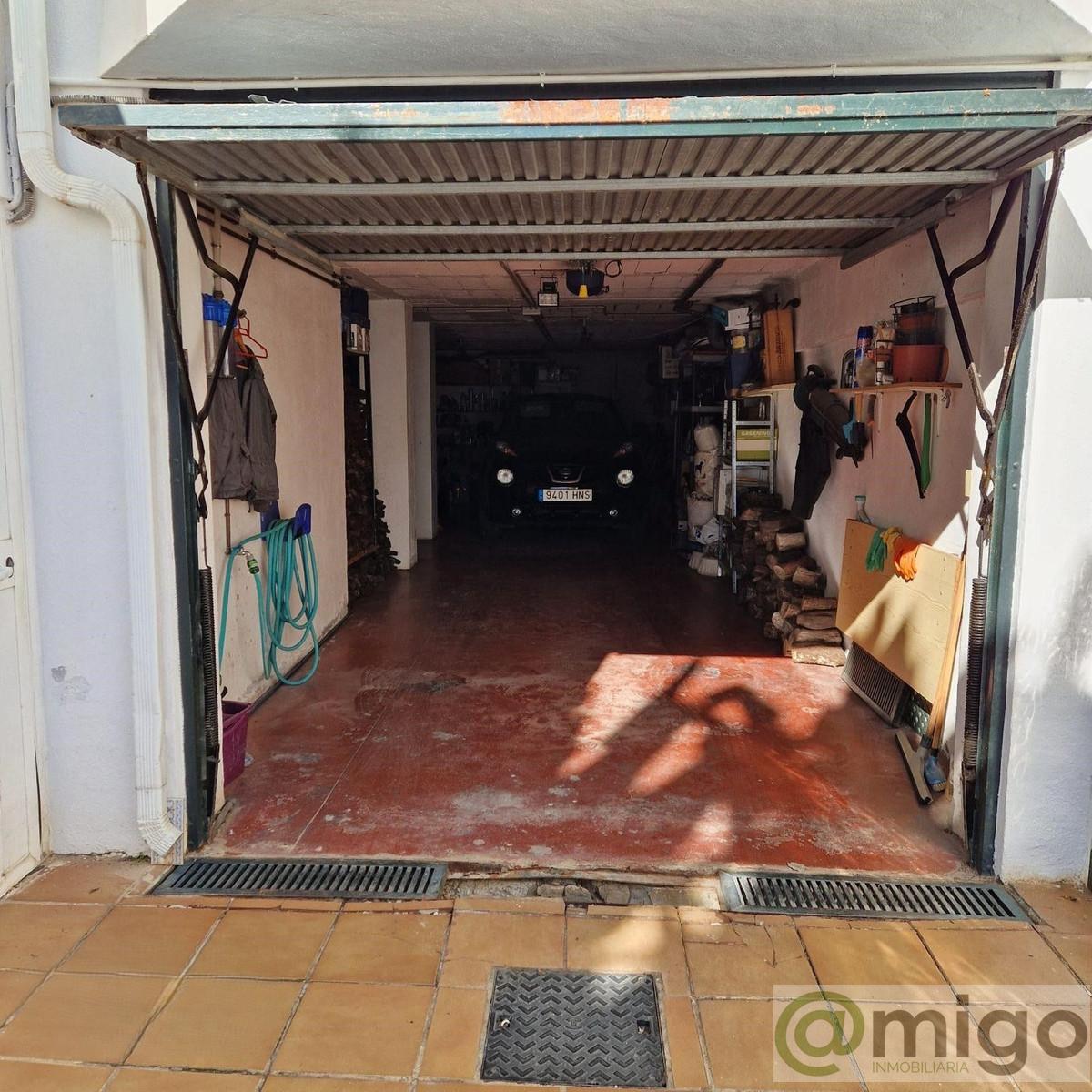 Venta de villa en Las Lagunas