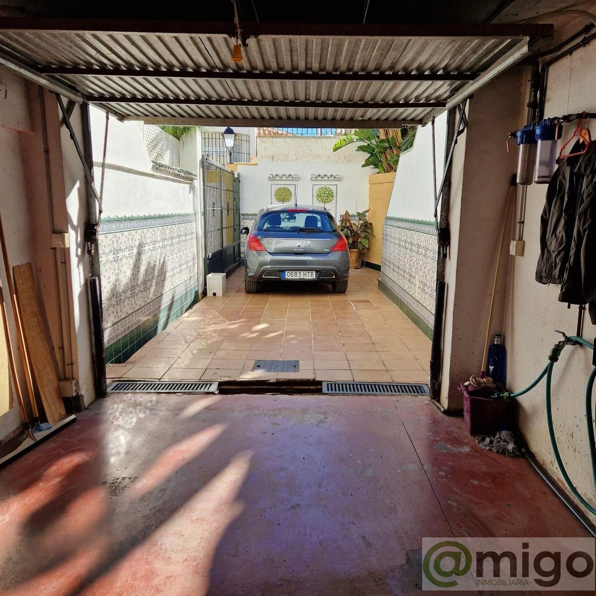 Venta de villa en Las Lagunas